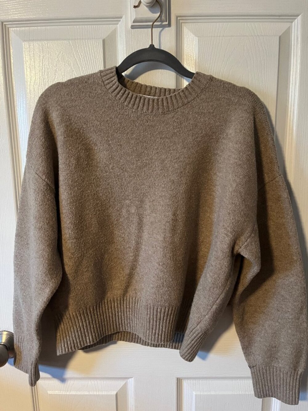 BERSHKA Tan Men's Sz S Long Sleeve Cropped Crew Neck Knit Sweater